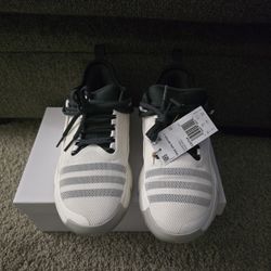 Adidas Trae Young Unlimited J Shoes Size 5