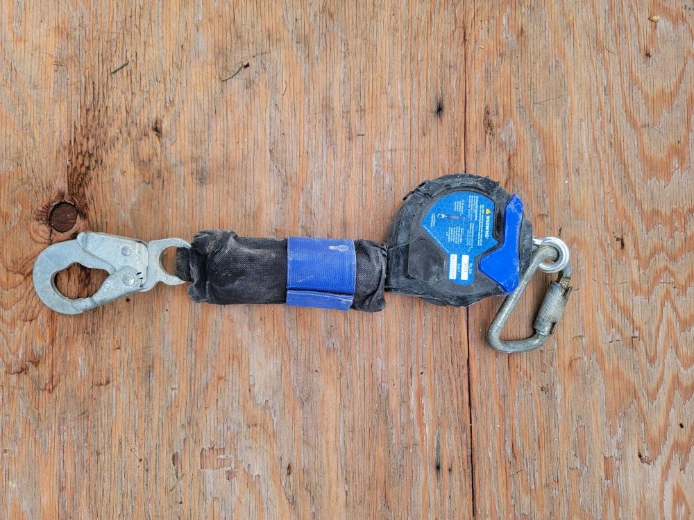Self Retracting Lifeline