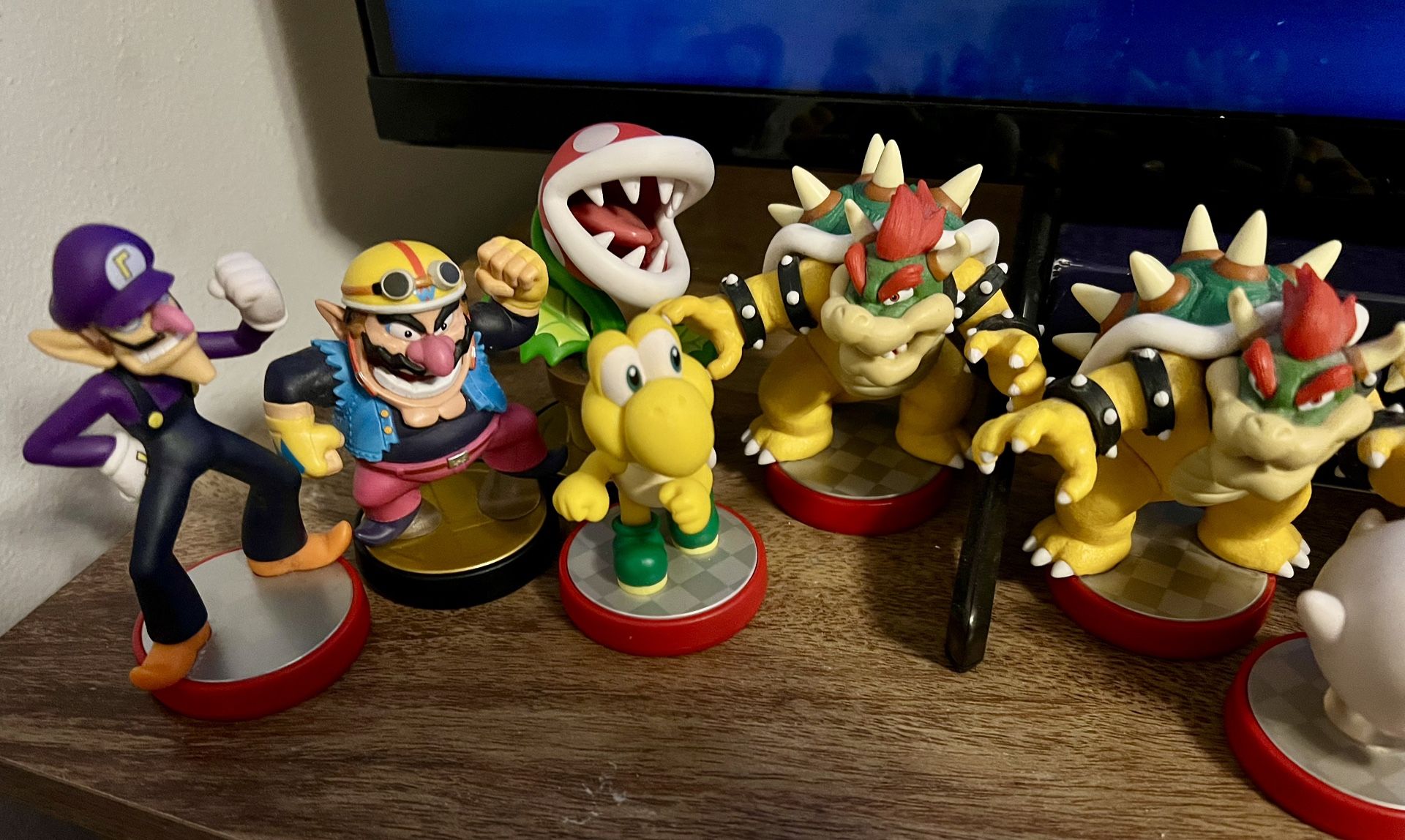 18 Mario Brothers Amibos For Nintendo
