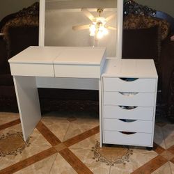 IKEA BANITY Dresser — the mirror is large and in excellent condition.