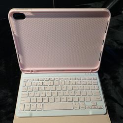 iPad 10.9 Inch Case w/ Keyboard 