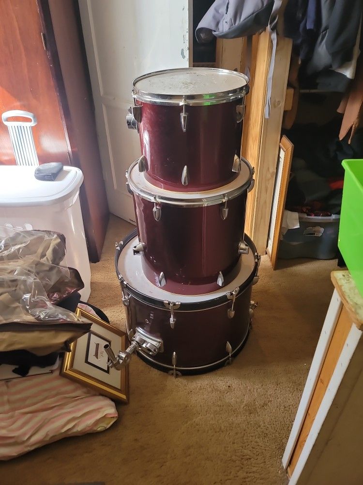 Drum Set With Snare