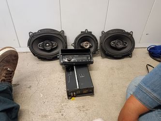 Jbl lspeaker and complete pioneer car stereo system