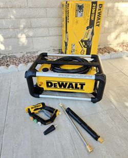 DeWALT Electric Pressure Washer 2100 PSI