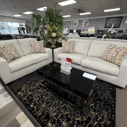 2 Pc Sofa And Loveseat 