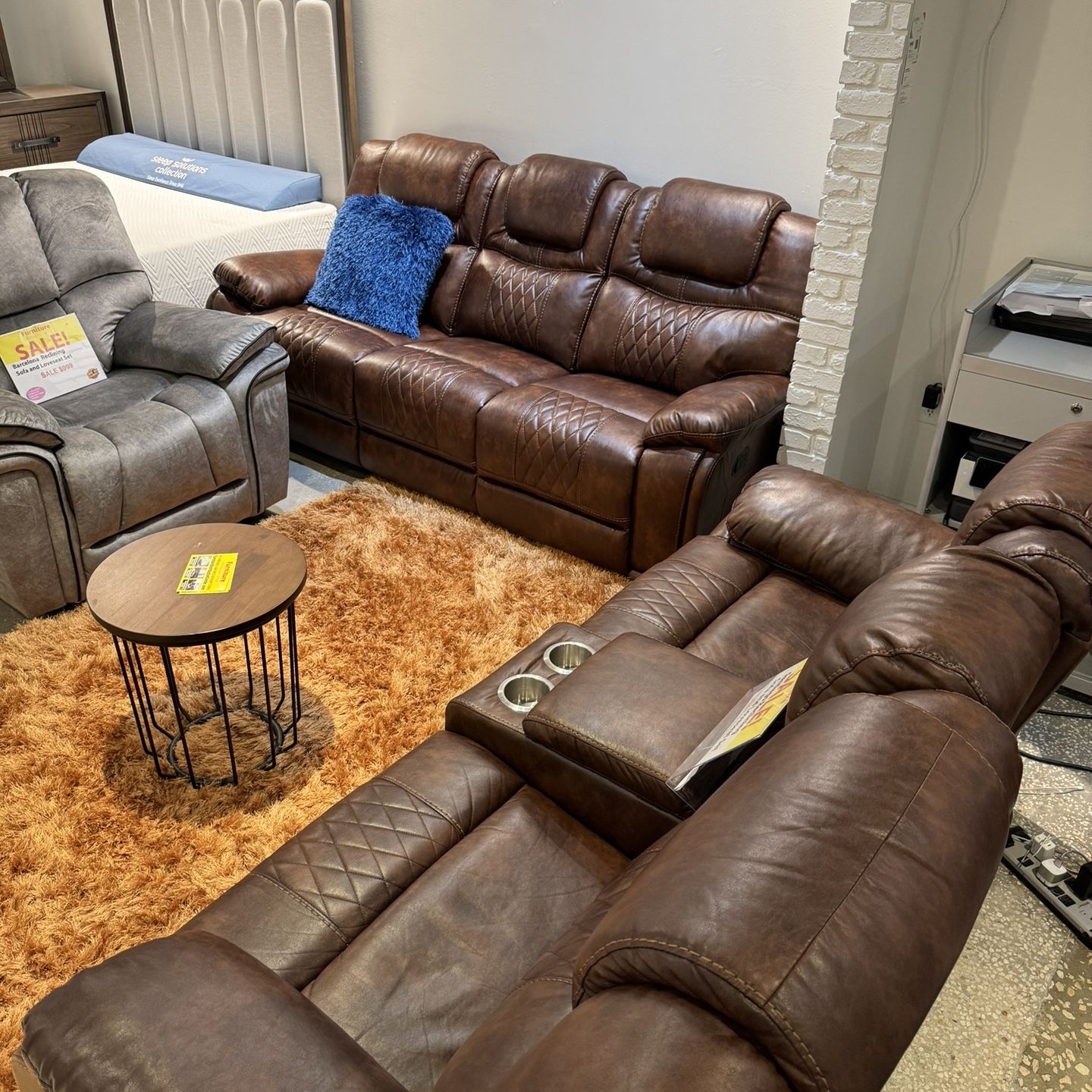 BEAUTIFUL BROWN SANTIAGO SOFA AND LOVESEAT!$999!*SAME DAY DELIVERY*NO CREDIT NEEDED*EASY FINANCING*HUGE SALE*
