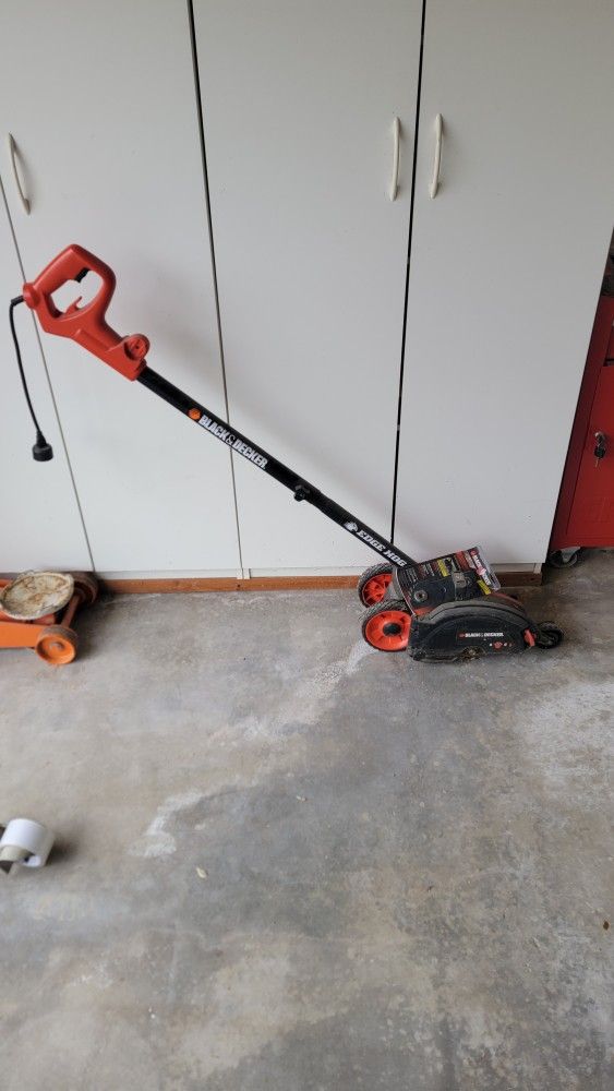 Black Decket Edger Electric