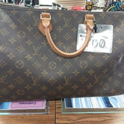 LV Monogram