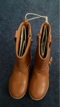 New girls boots-Size 11