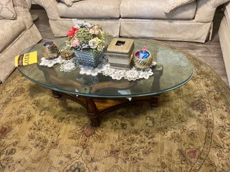 Elegant Oval Glass Coffee Table – Solid Wood Base