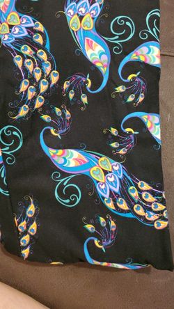 LuLaRoe bnwt RARE Peacock One Size Leggings