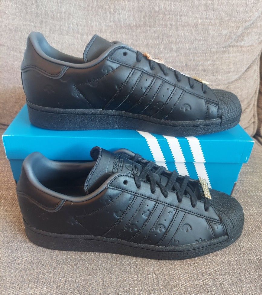 Size 10 Men's - Brand New Adidas Superstar Shoes