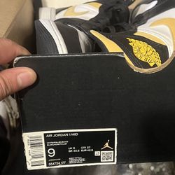 Jordan 1s  Mid White Pollen Black