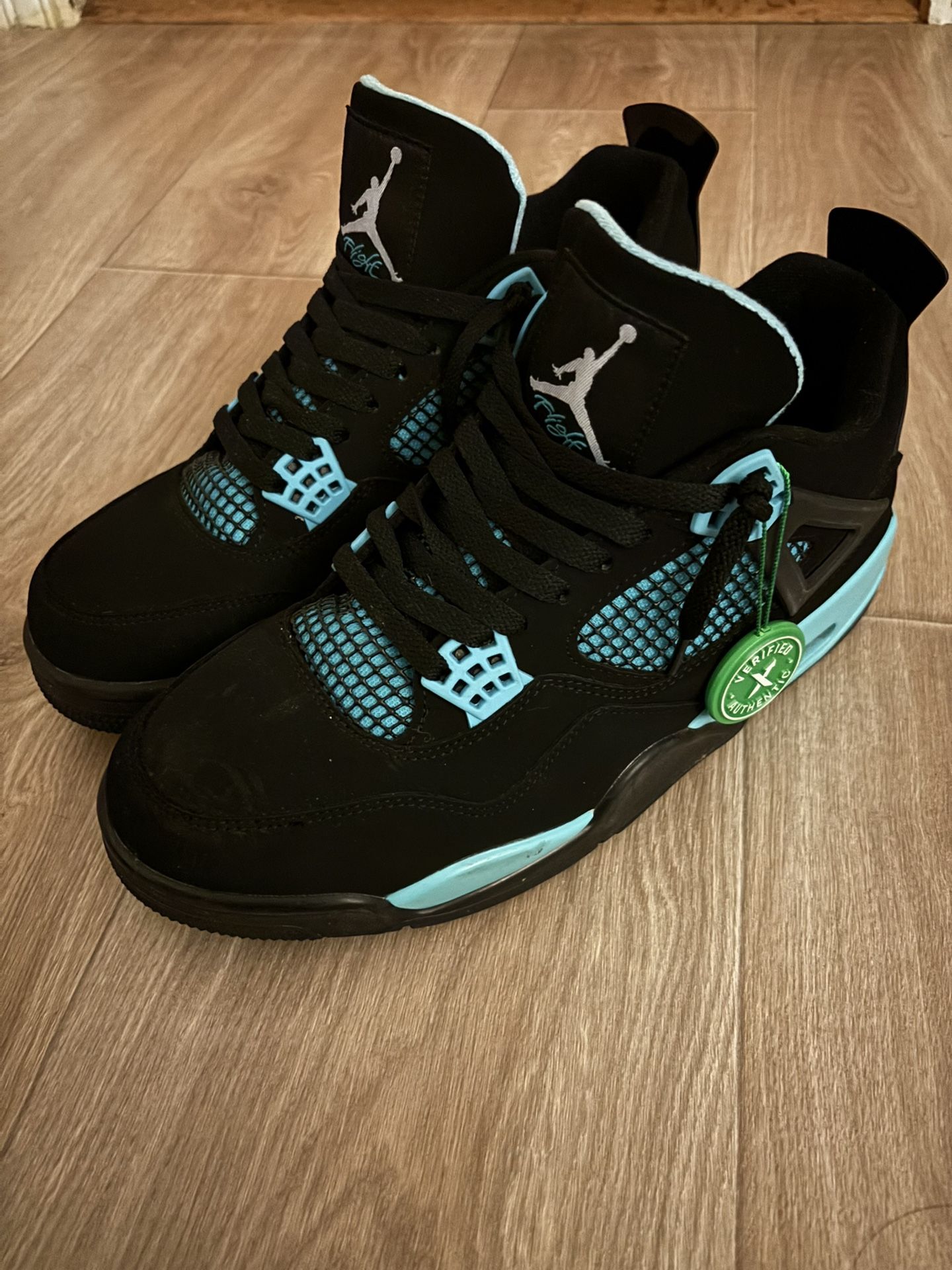 Air Jordan’s 4 Tiffany Blues