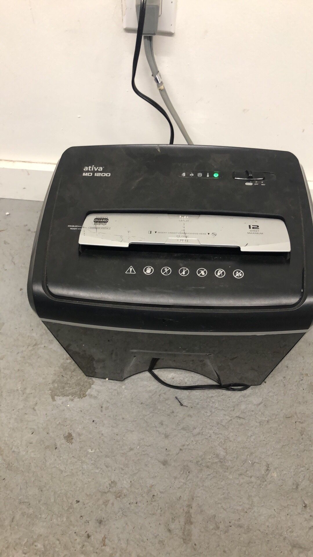 Paper shredder works great