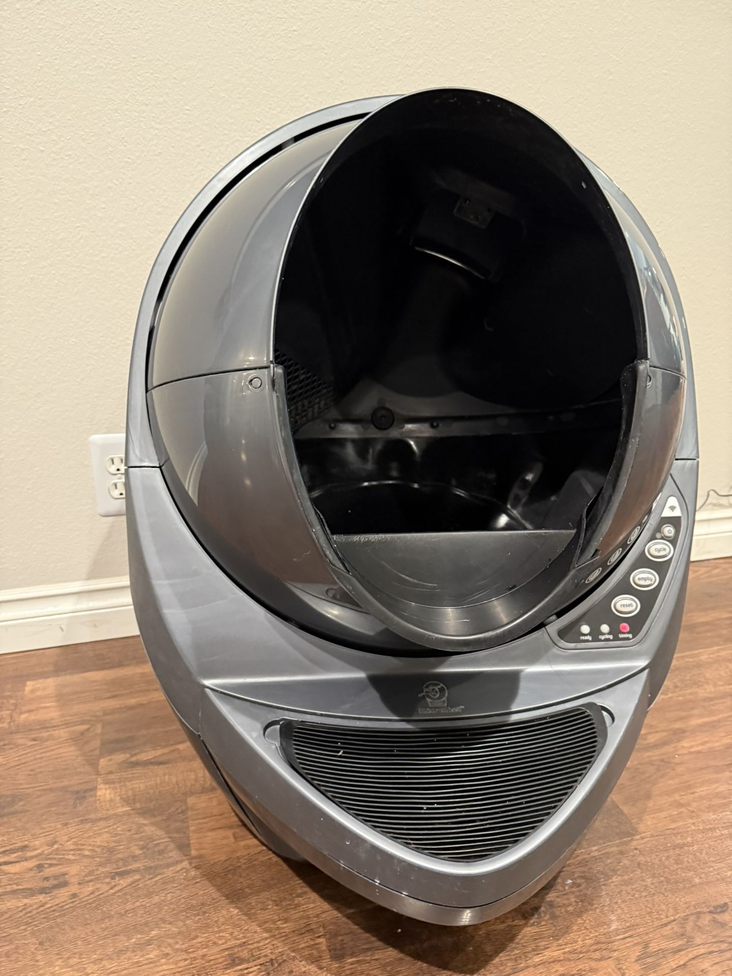 Whisker- Litter Robot 3 Cat box
