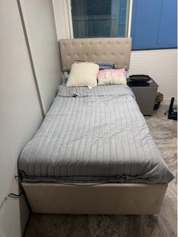 Twin bed