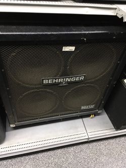 Behringer Bass Cab