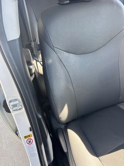 Car seats Toyota Prius