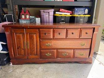 FREE – Solid Wood Dresser / Refinishing Project