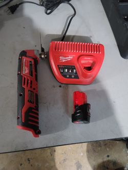 Milwaukee M12 Multi Tool