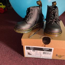 Dr. Airwair Martens