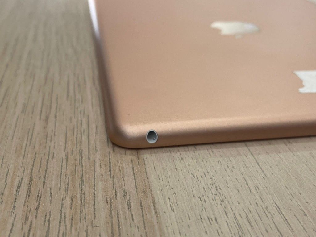 Apple Ipad 6 32GB Rose Gold Fully Functional