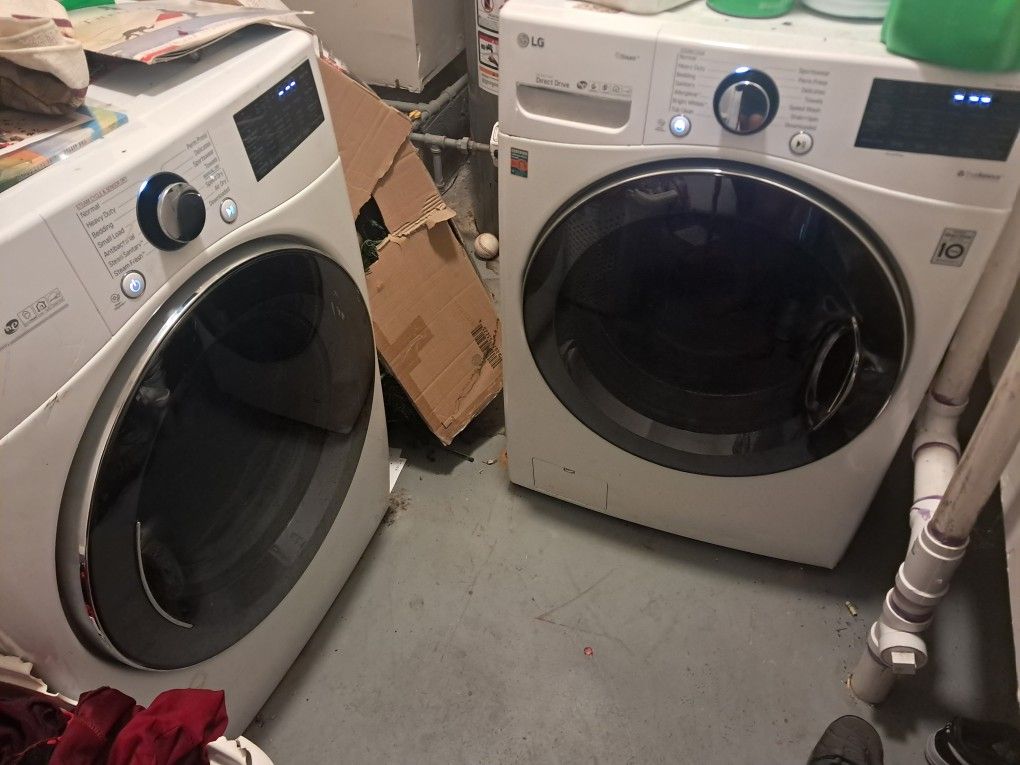 LG washer And Dryer Set