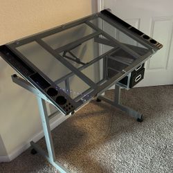 Art Table 