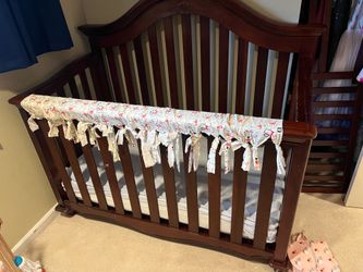 FREE full size crib.  Solid wood.