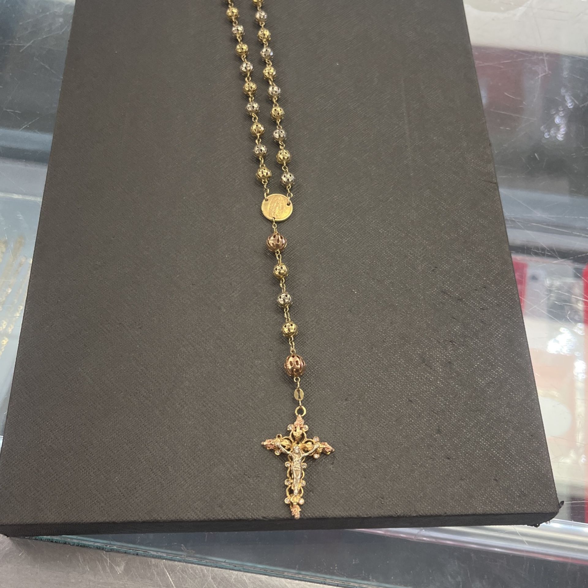 Gold Rosario
