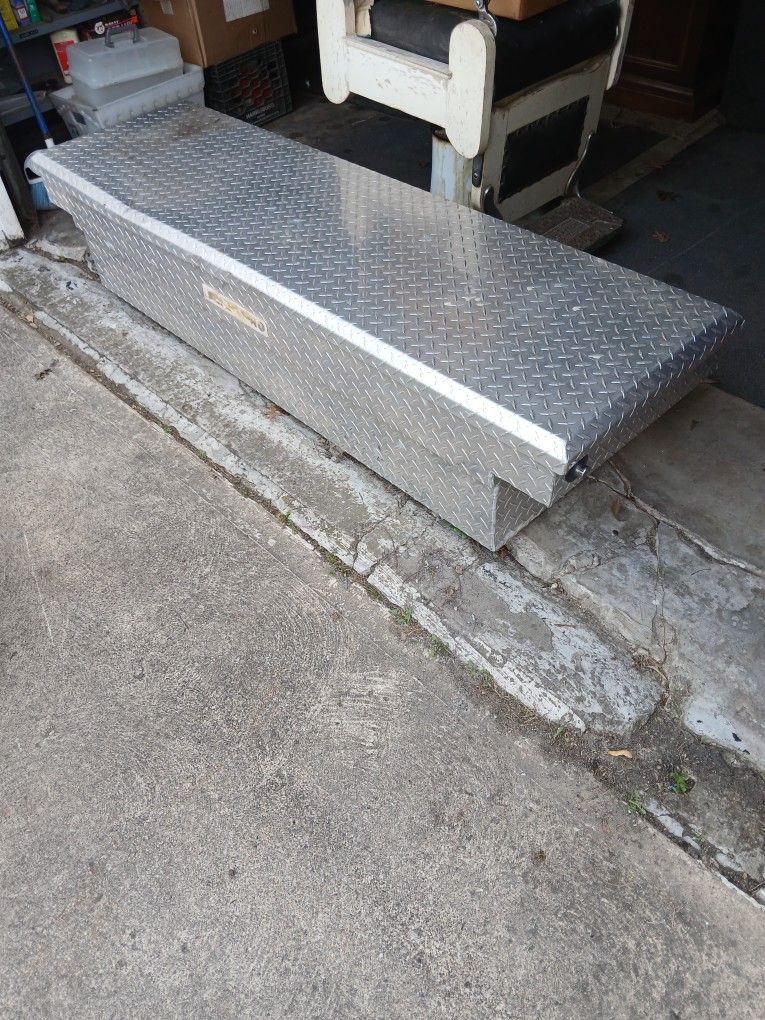 Full Size Diamond Plate Toolbox $75