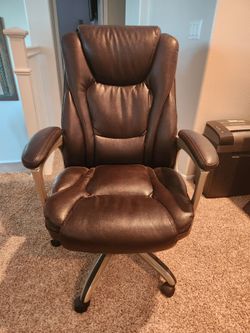 Serna Desk Chair