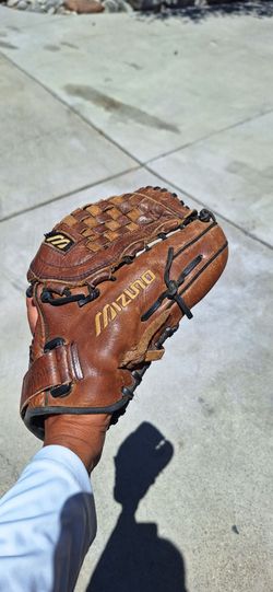 Baseball/ softball glove