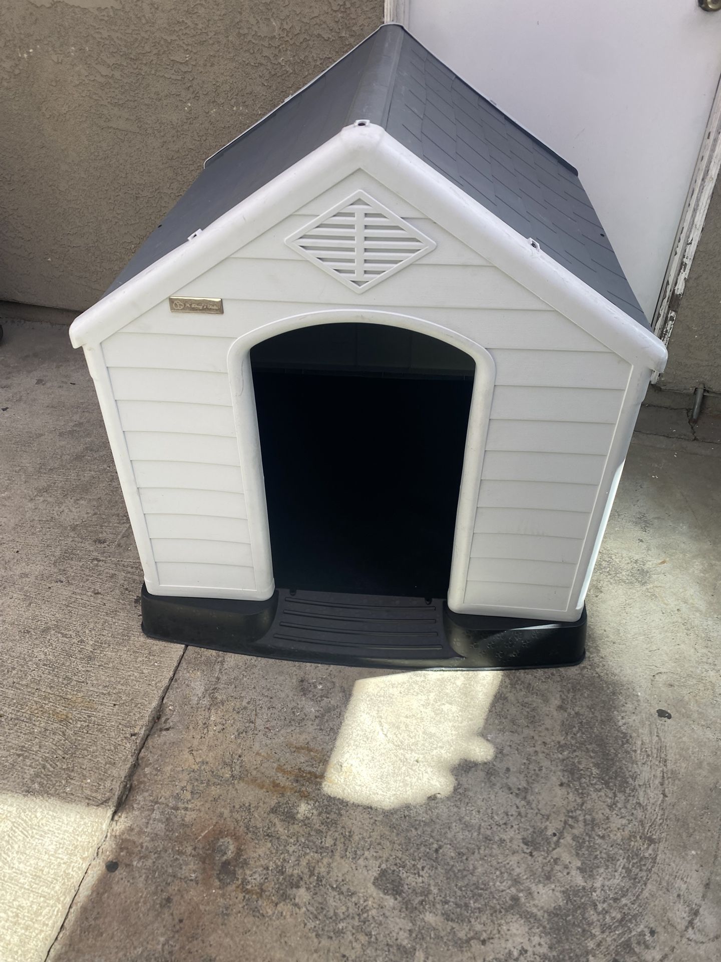 Casa Para Perro Muy Buenas Condiciones Poco Uso