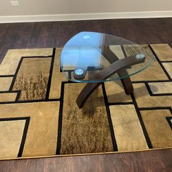 Rug And Coffee Table 