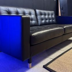 Black Leather Couch 