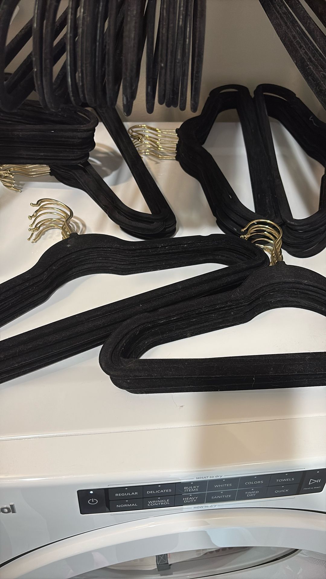 100 Hangers
