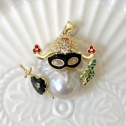 Flameball Pearl Black Enamel Mask Pendant
