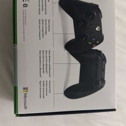 Microsoft Xbox Series X|S Wireless Controller – Carbon Black (Brand New) 