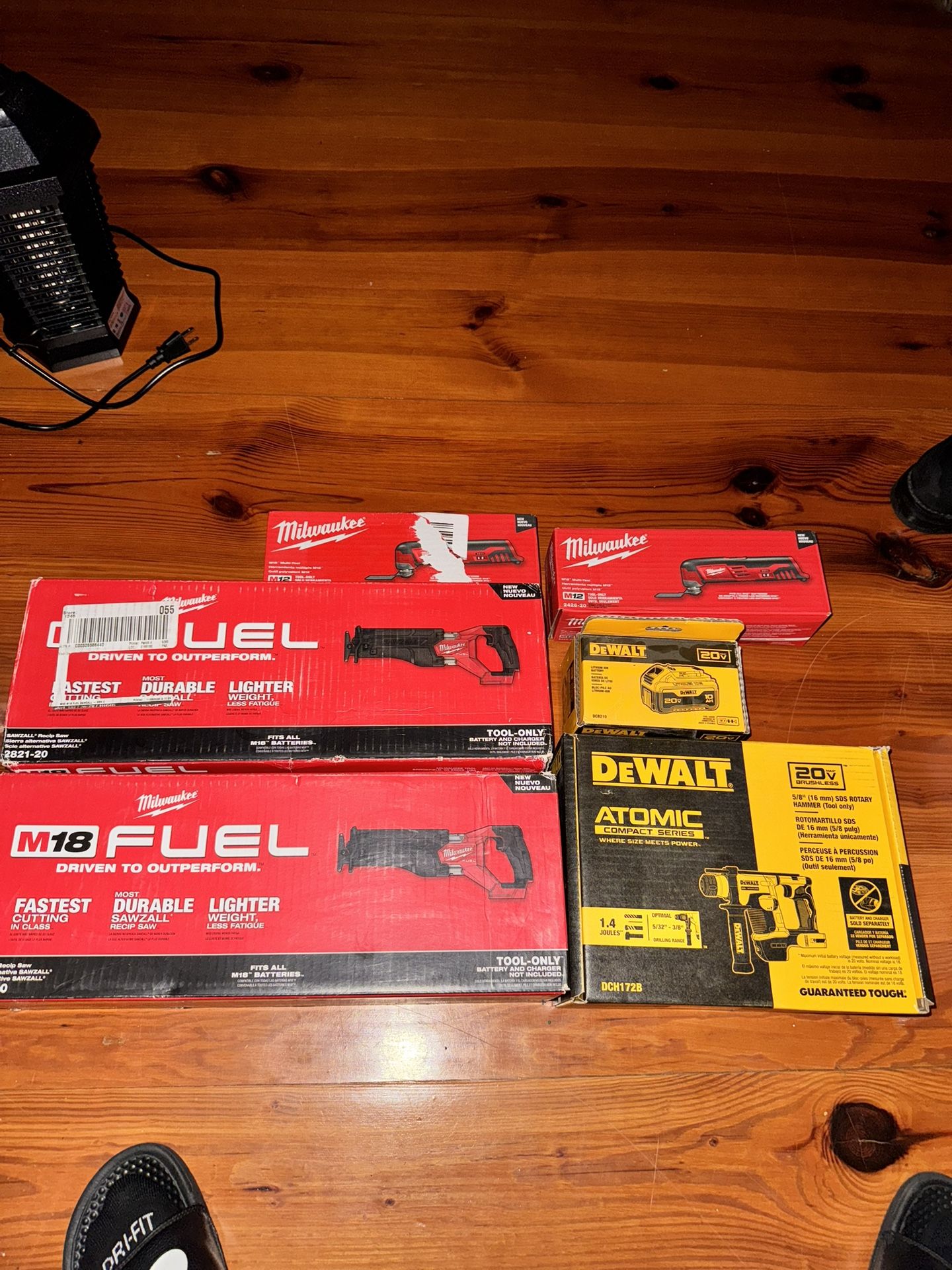 Milwaukee sawzall, Multi Tool, Dewalt Rotary Hammer And Battery