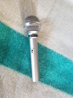 Microphones: AKG, EV, AT