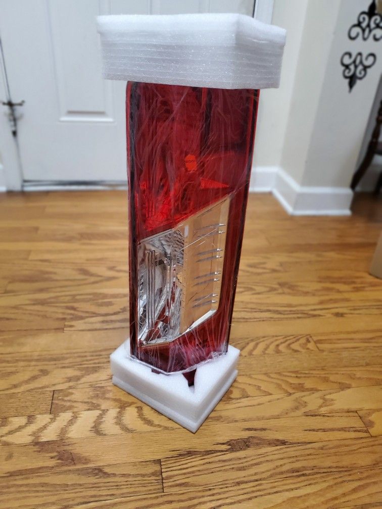 Ford Transit 250 Right Tail Light Brand New Exellent Condition