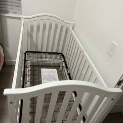 Baby Crib 