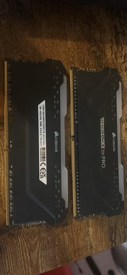 16gb ddr4 Corsair vengeance rgb pro