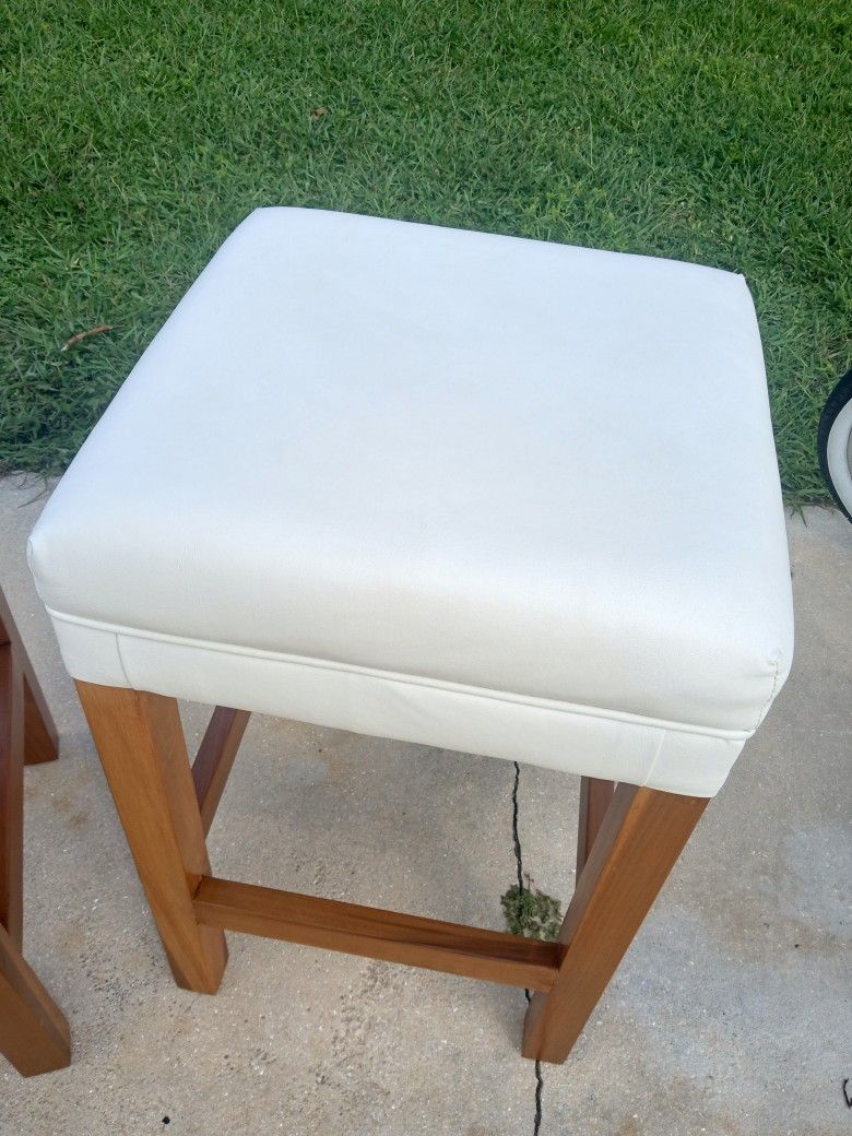 Pair of Backless Counter Height Stools for Sale in Pompano Beach, FL