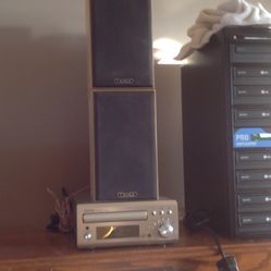 Denon Cd Player To Speakers From London 