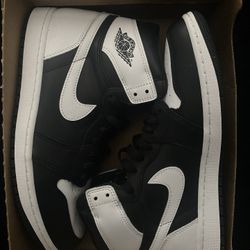 Air Jordan’s 1 Black White 