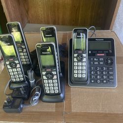 Panasonic 5 Cordless Handset Set with Call Block