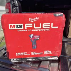 M12 Fuel Impact M12 Battery